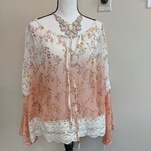 NWT Beautiful Blouse